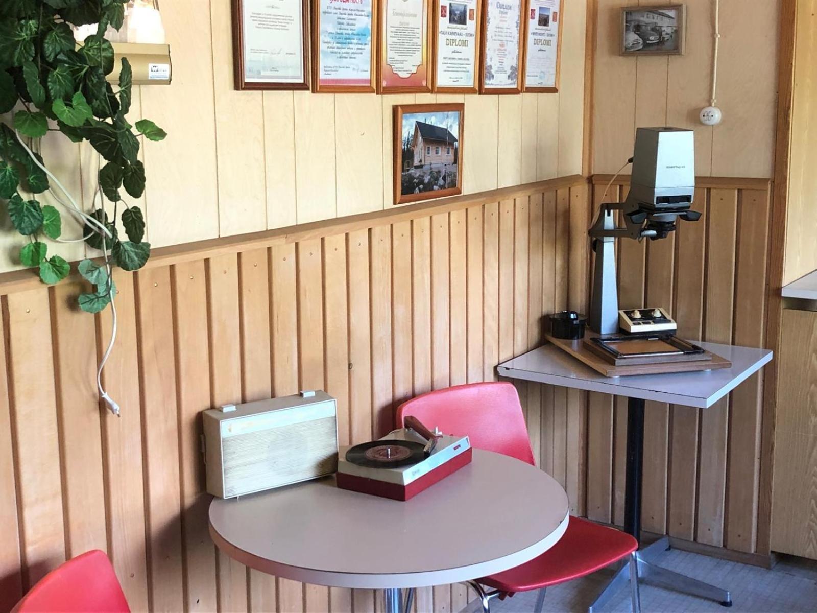 Jaemsaen Gasthaus Exteriör bild