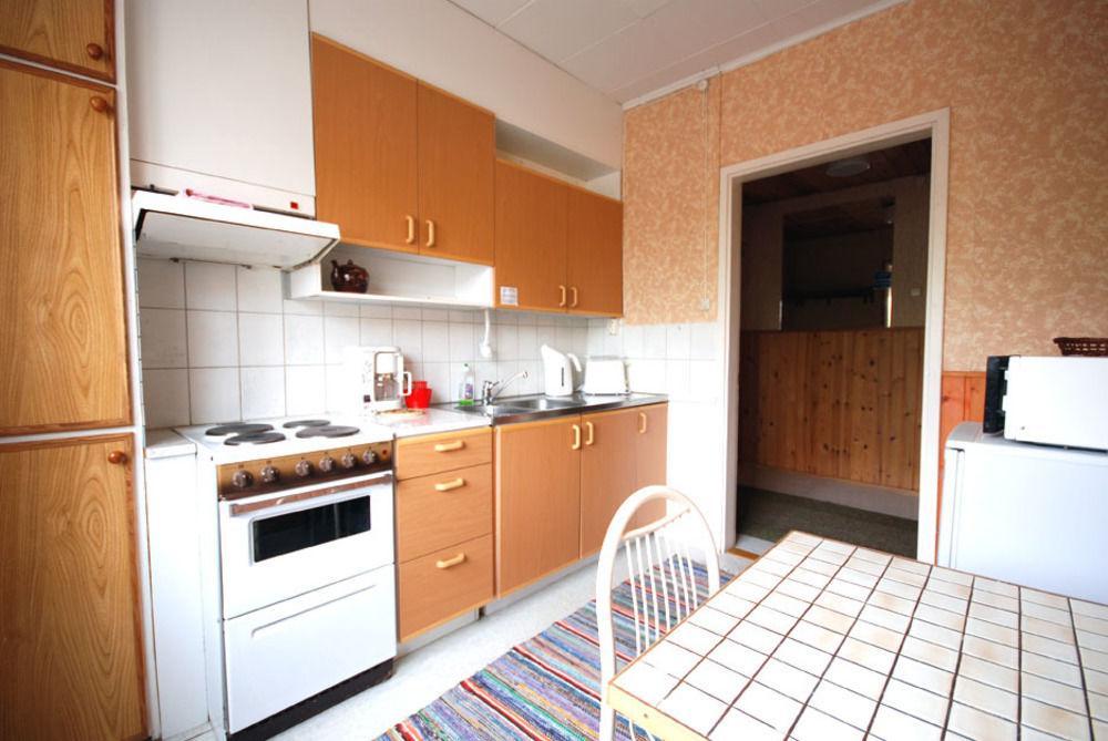 Jaemsaen Gasthaus Exteriör bild